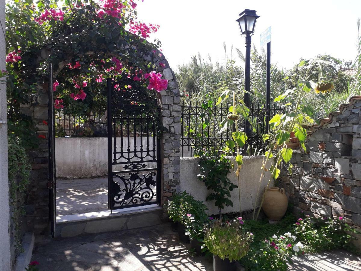 Studios Margarita Petalídhion Dış mekan fotoğraf
